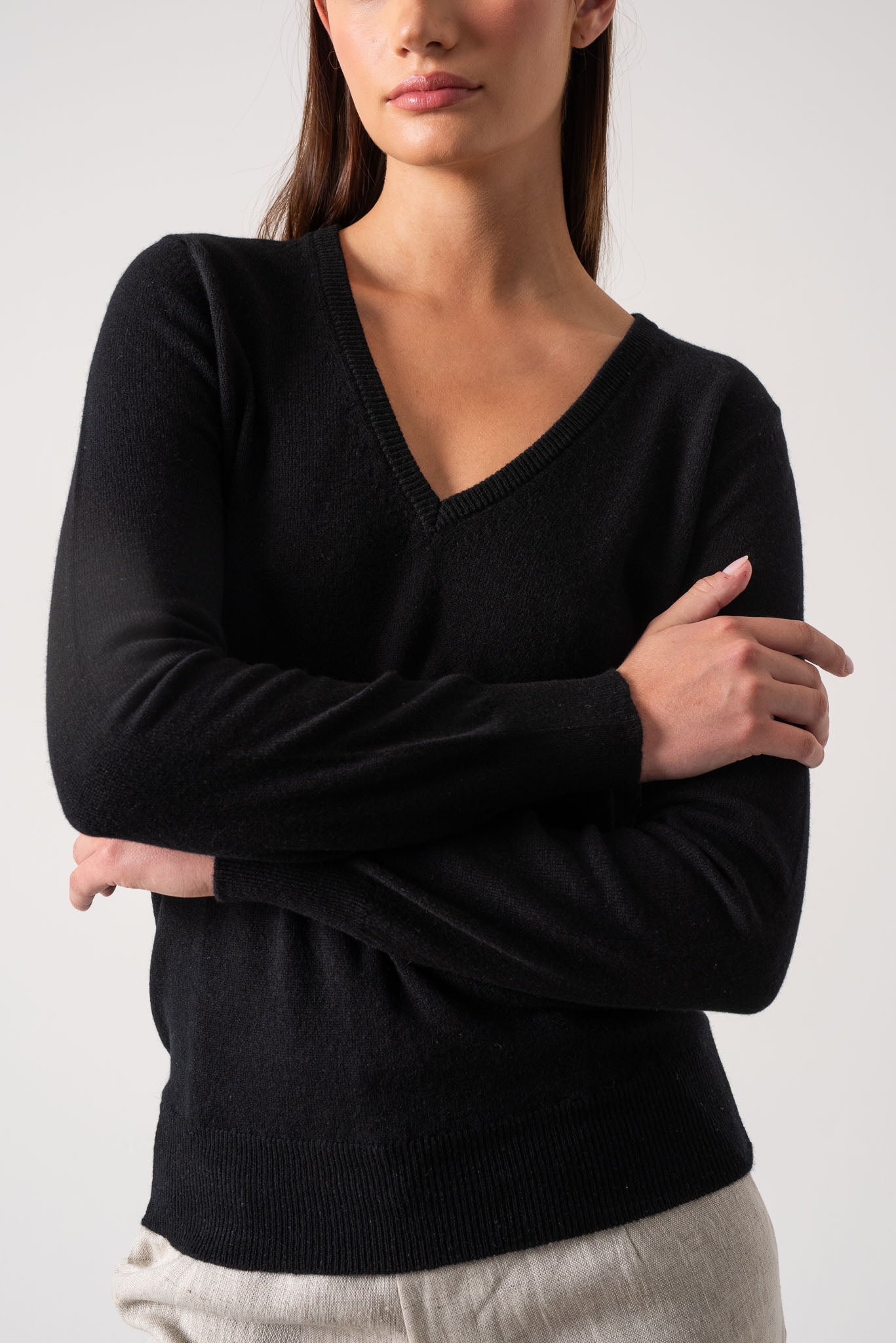 Essenza V-Neck Cashmere Sweater Navy (Copy) Luxmii