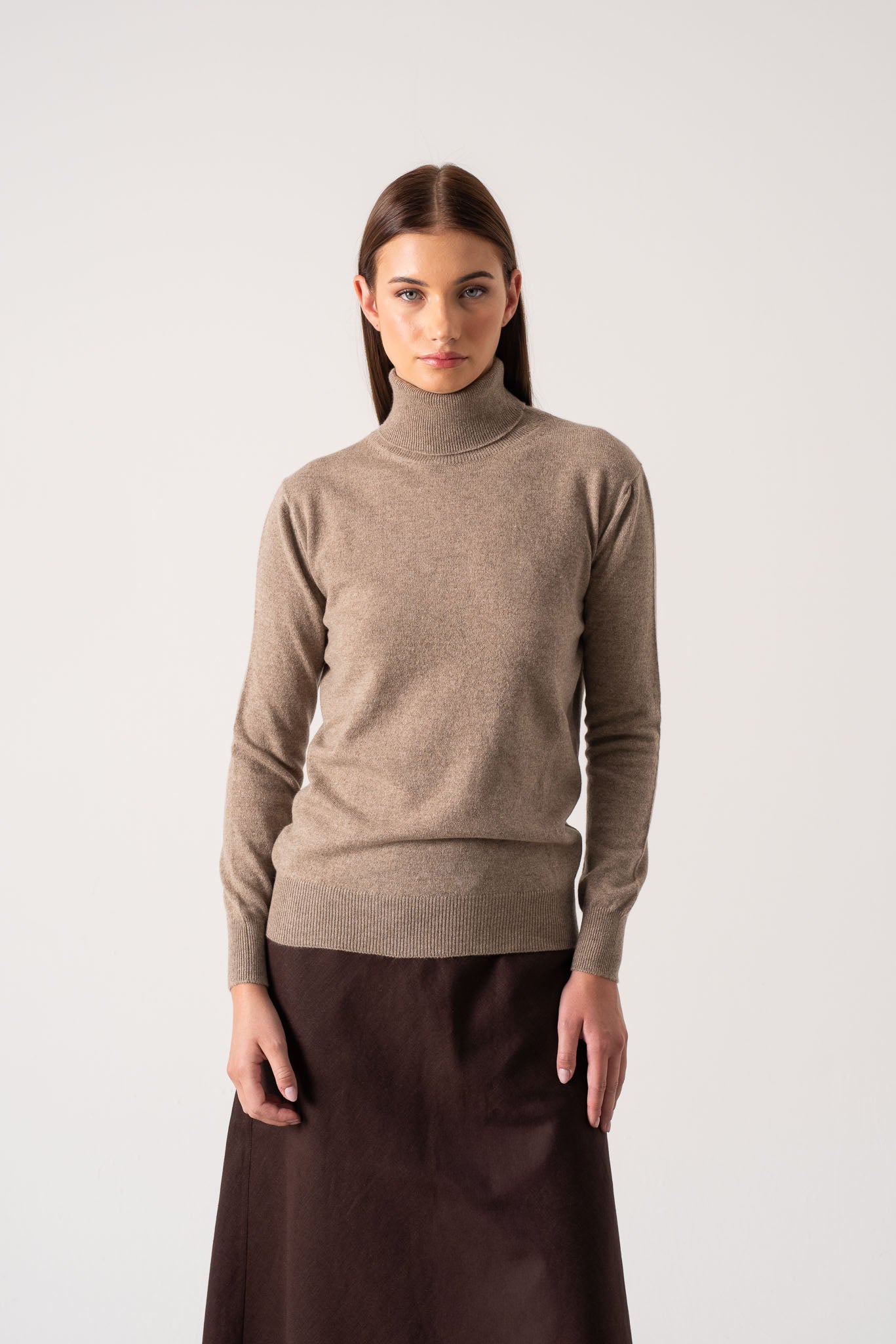 Ombra Cashmere Turtleneck Sweater Taupe Luxmii